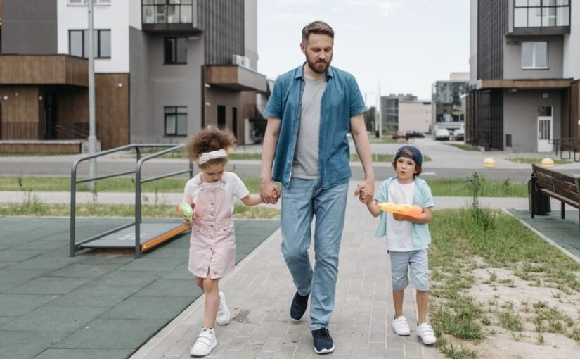 Žaidimų aikštelės: kaip jos pakeitė mūsų vaikų pasaulį